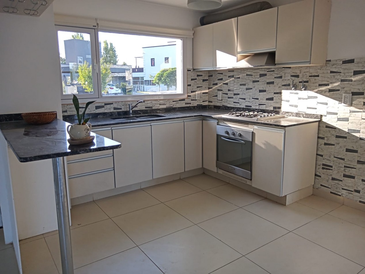  Alquiler Casa Barrio Privado La Zagala