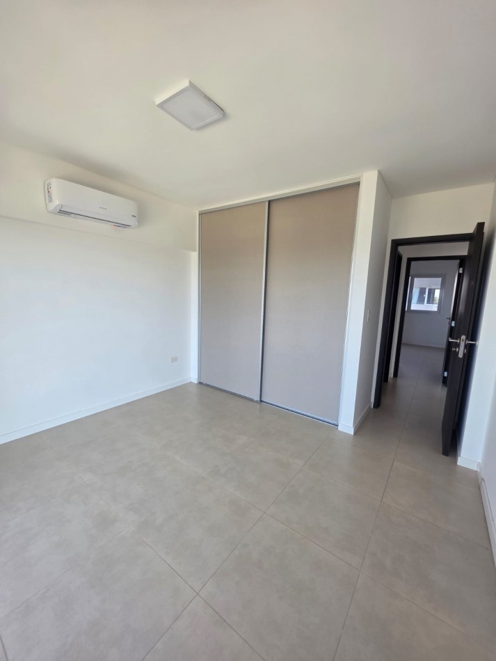 Alquiler Departamento 2 Dorm. con Cochera - Edificio Gatica 498