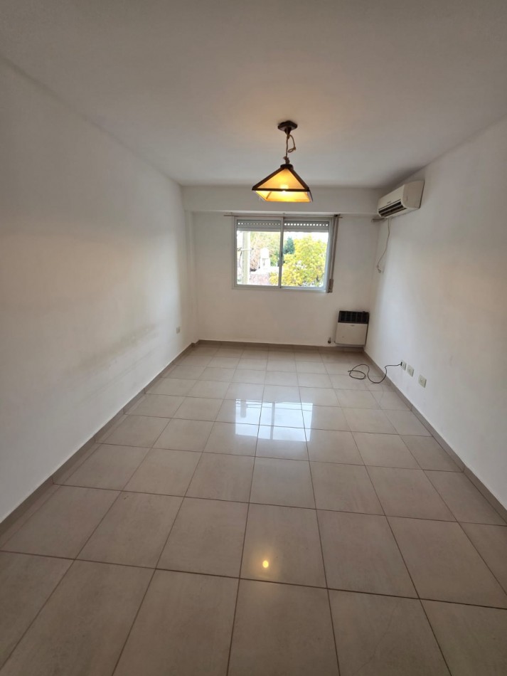 Alquiler Amplio Departamento 2 Dorm. - Edelman a metros de Av Olascoaga