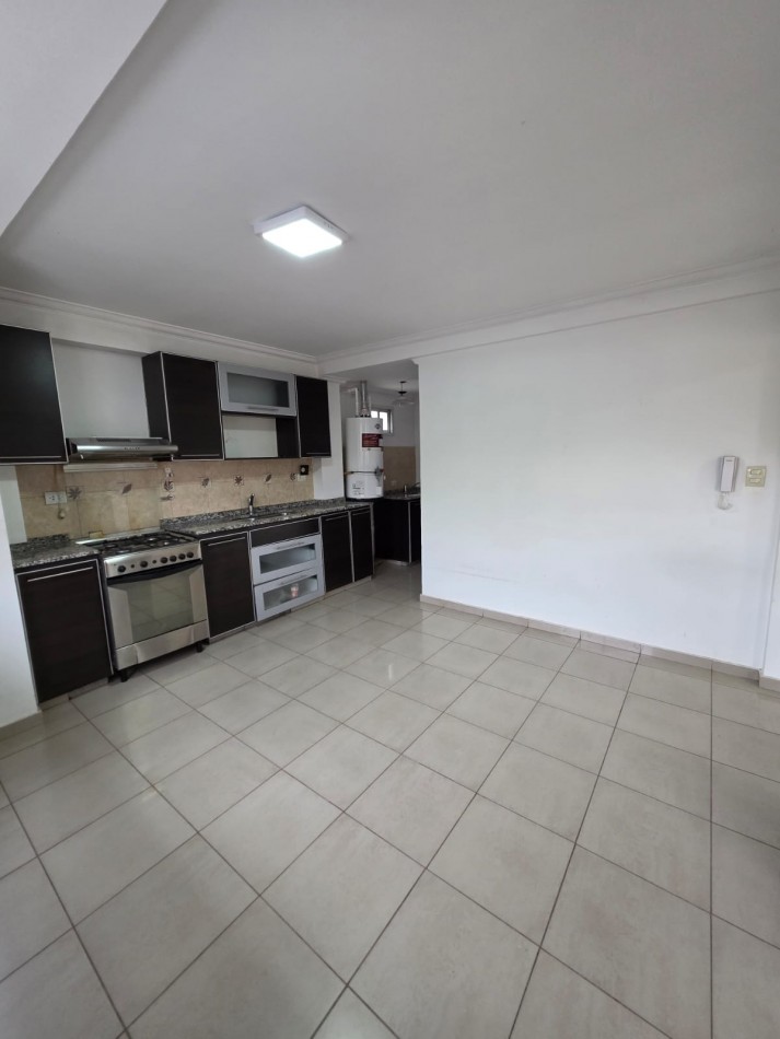 Alquiler Amplio Departamento 2 Dorm. - Edelman a metros de Av Olascoaga