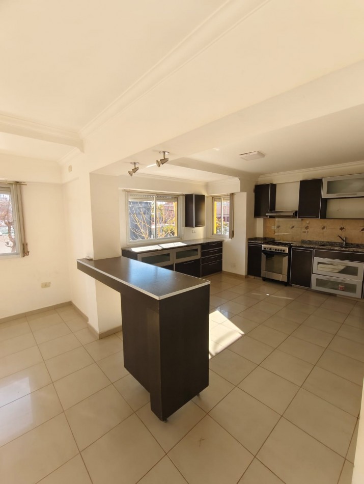 Alquiler Amplio Departamento 2 Dorm. - Edelman a metros de Av Olascoaga