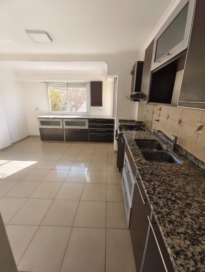 Alquiler Amplio Departamento 2 Dorm. - Edelman a metros de Av Olascoaga