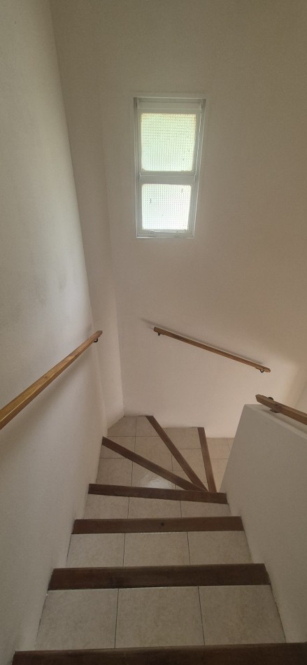 Duplex cuatro dormitorios c/garage en complejo cerrado, Barrio Cumelen