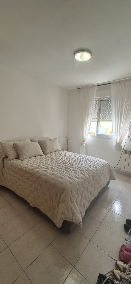 Duplex cuatro dormitorios c/garage en complejo cerrado, Barrio Cumelen