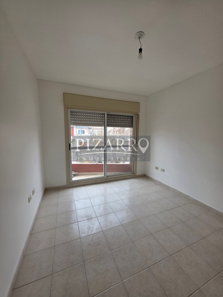 Alquiler Duplex 3 Dorm. - Patio y Cochera | Catriel Al 200
