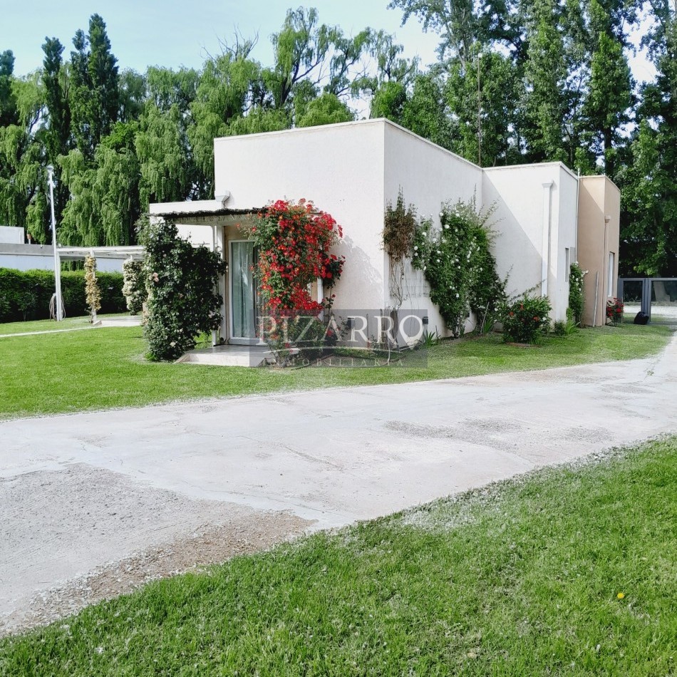 Venta Casa en Barrio Cerrado Finca Laguna Blanca