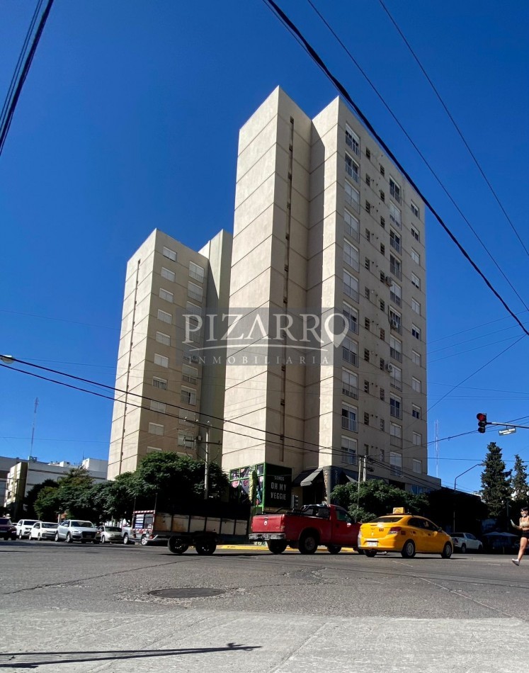 Venta Dpto. dos dormitorios pleno centro Neuquen Capital