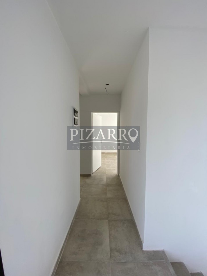 Venta Duplex tres dorm. patio y parrillaen zona Confluencia
