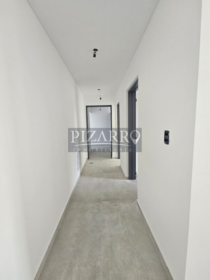 Venta Duplex Nivel Gerencial tres dormitorios zona Confluencia