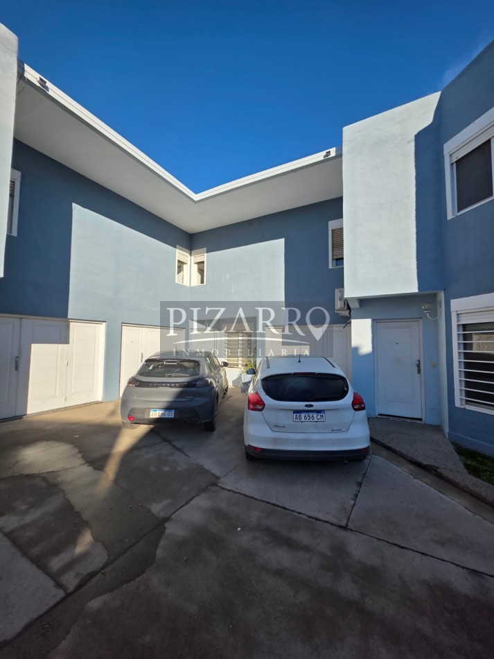 Duplex 3 dorm - Garage - Patio con parrilla - Excelente ubicacion.
