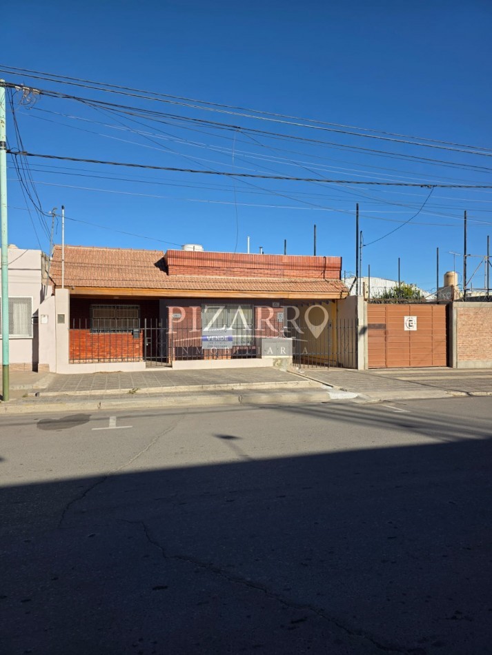 Venta Lote 400 m² con 2 Casas | Ideal Inversion o Desarrolladores | Montevideo 253