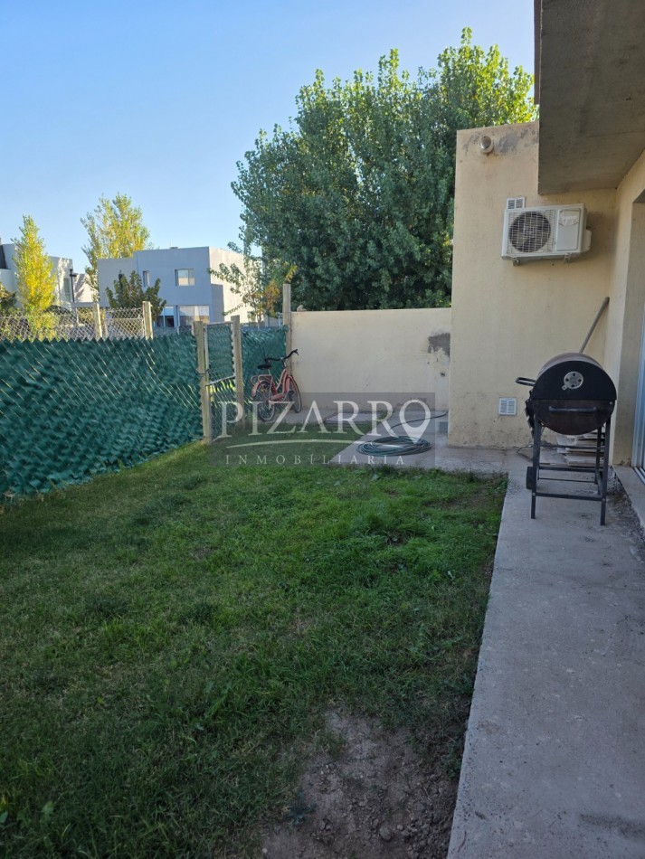 Duplex 4 Dormitorios - Barrio La Peregrina