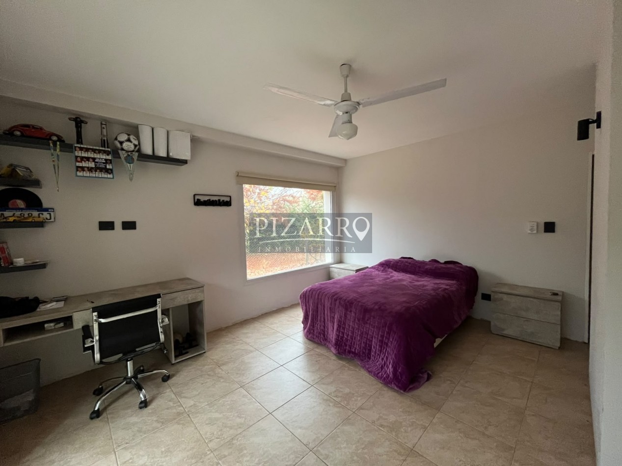 Alquiler Casa La Zagala - Neuquen | 6 Amb. en Planta Baja con Jardin