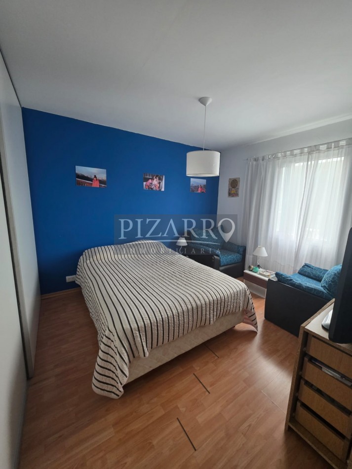 Duplex 4 Dormitorios - Barrio La Peregrina