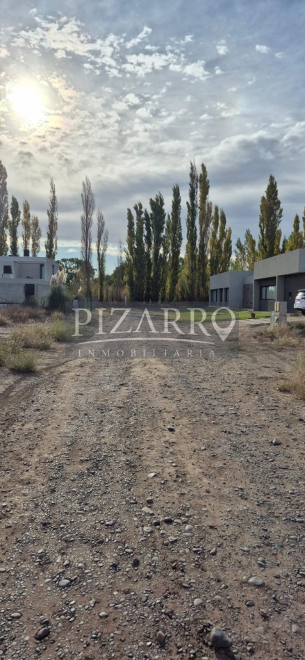 Venta Lotes en Barrio El Vergel (entre Neuquen y Centenario)