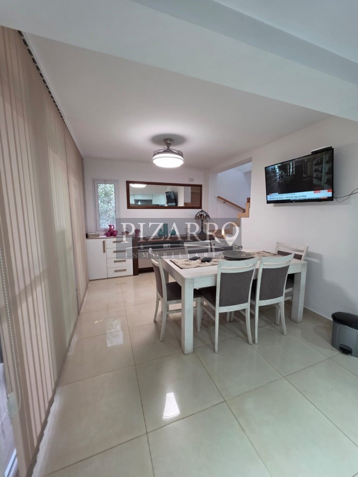 Duplex tres Dormitorios Barrio Naturaleza La Peregrina