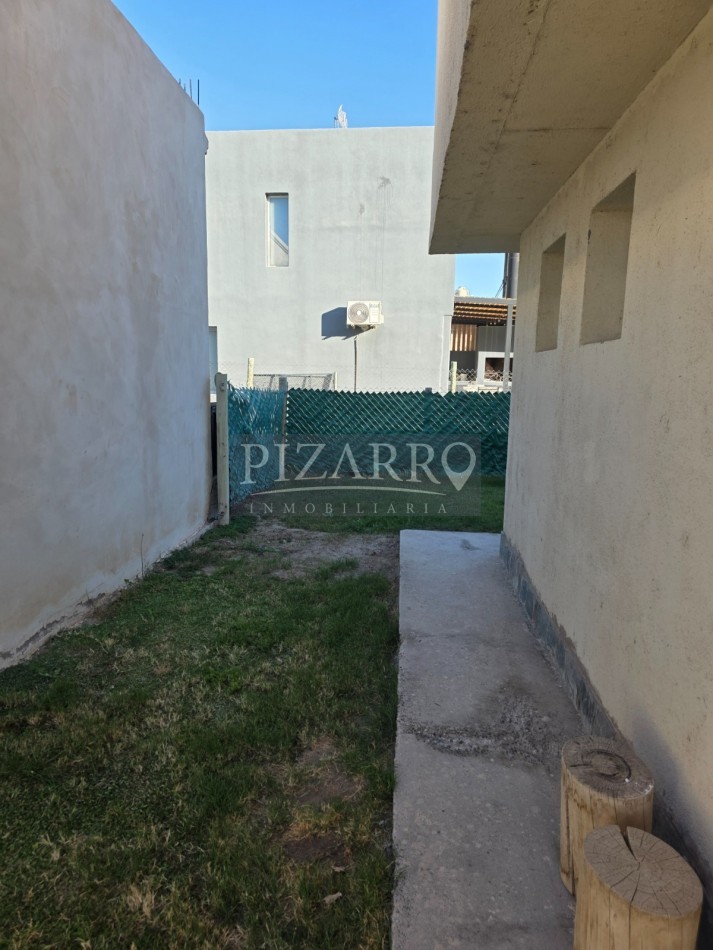 Duplex 4 Dormitorios - Barrio La Peregrina