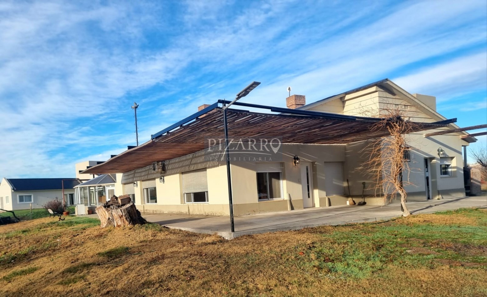 Alquiler Casa Una Planta en B° Privado El Vergel