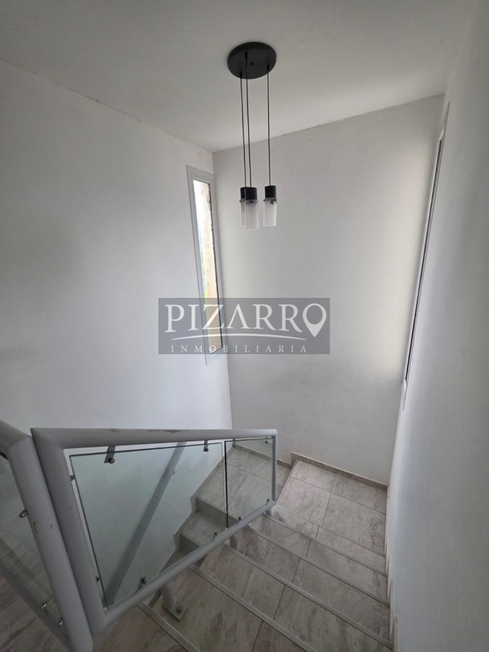 Duplex 4 Dormitorios - Barrio La Peregrina