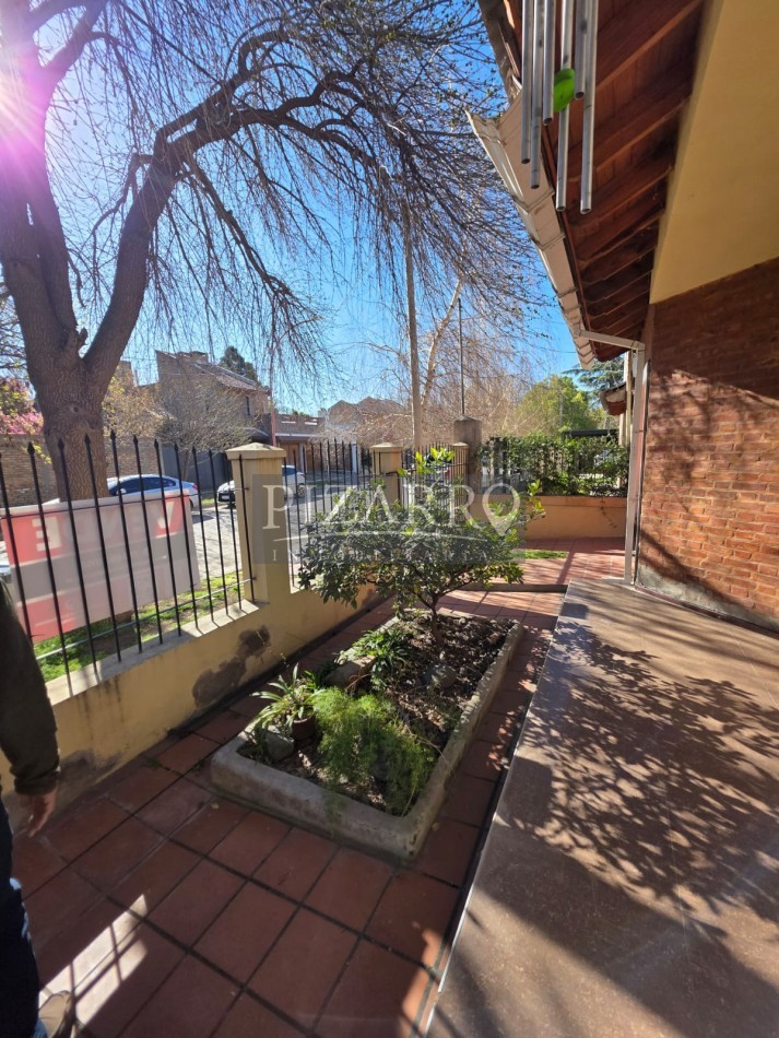 Venta Casa 4 Dormitorios - Cipolletti (B° Belgrano/Prieto) APTA CREDITO HIPOTECARIO