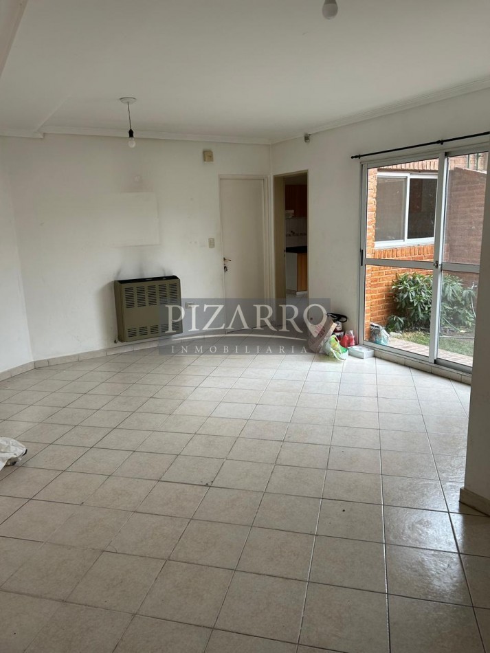 Duplex 2 Dorm. - Patio y Cochera | Catriel Al 200