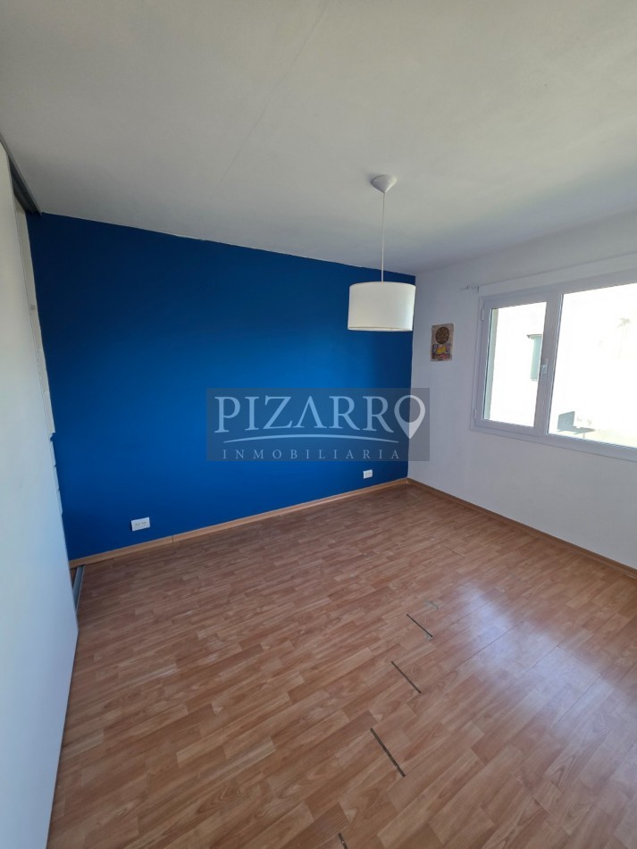 Duplex 4 Dormitorios - Barrio La Peregrina