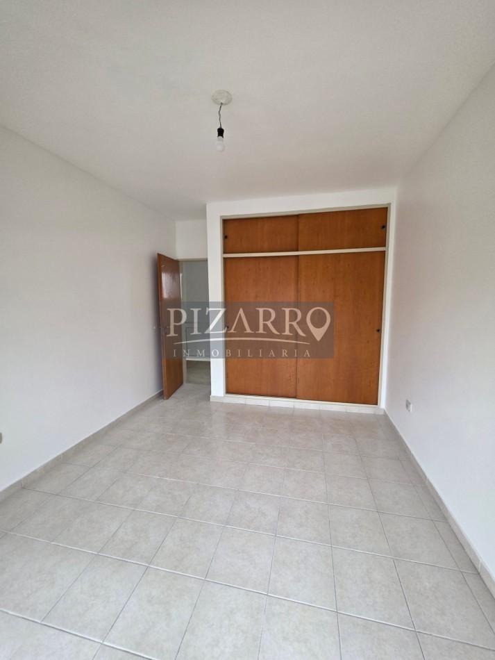 Alquiler Duplex 3 Dorm. - Patio y Cochera | Catriel Al 200