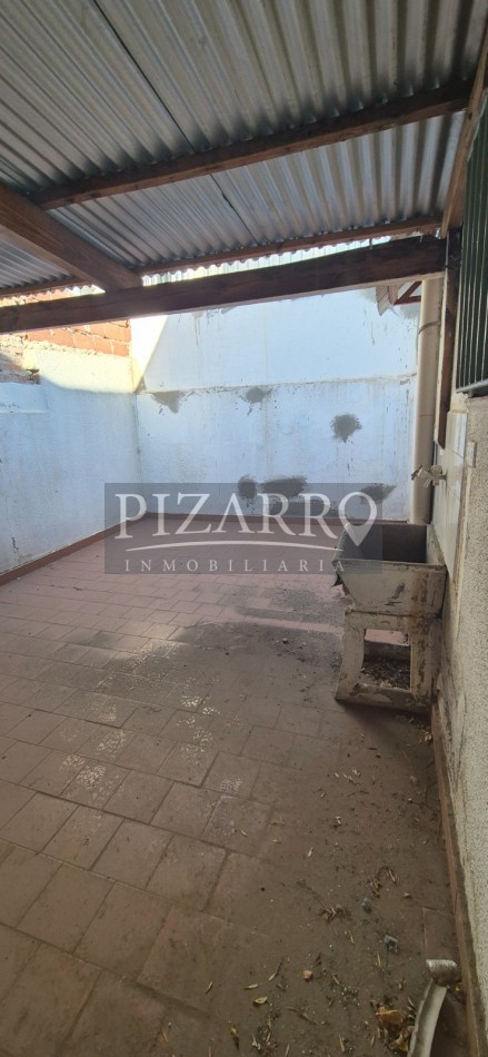 Venta Casa a Restaurar, Rio Agrio al 100