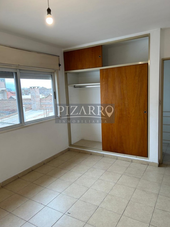 Duplex 2 Dorm. - Patio y Cochera | Catriel Al 200