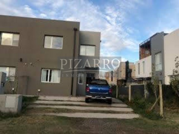 Duplex Barrio La Peregrina