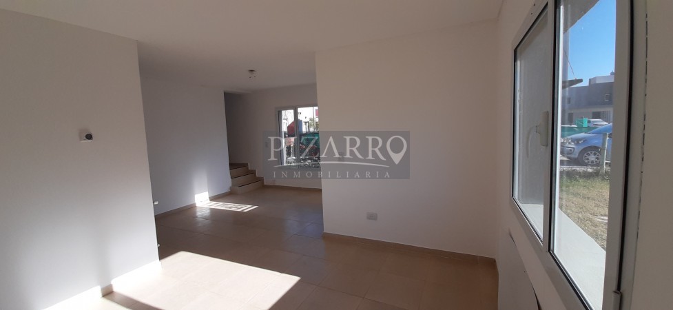Duplex Barrio La Peregrina
