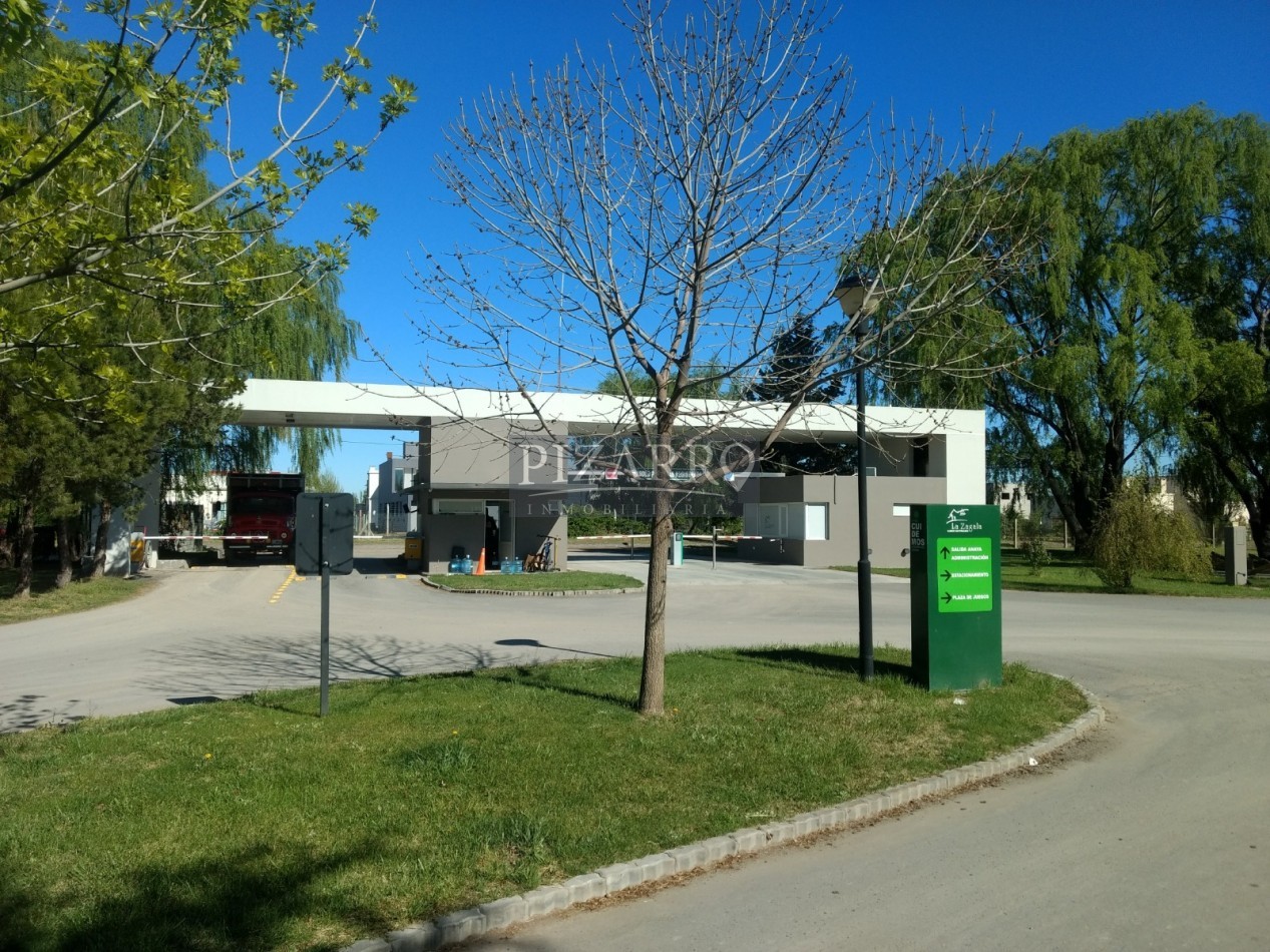 Venta Lote esquina frente al rio y fondo de laguna La Zagala