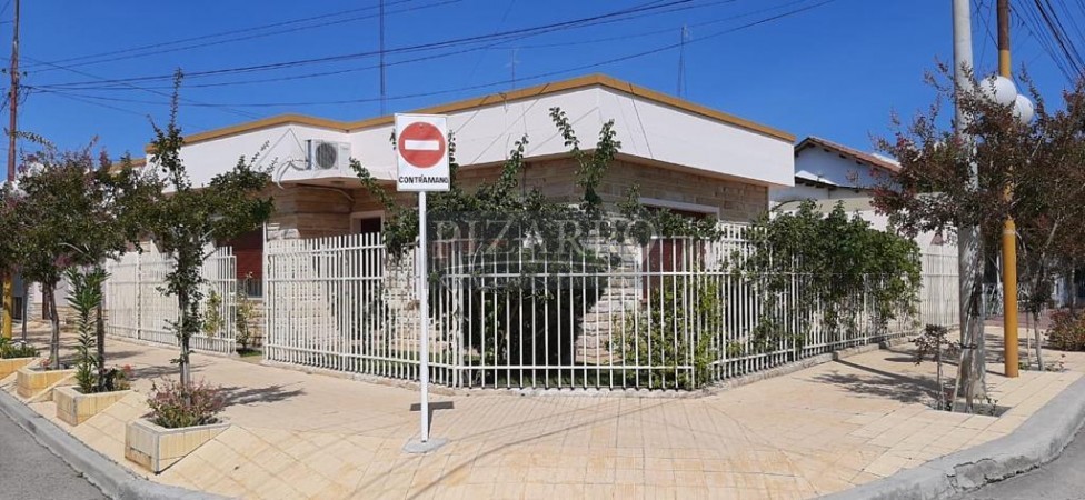 Hermosa casa en Villa Regina