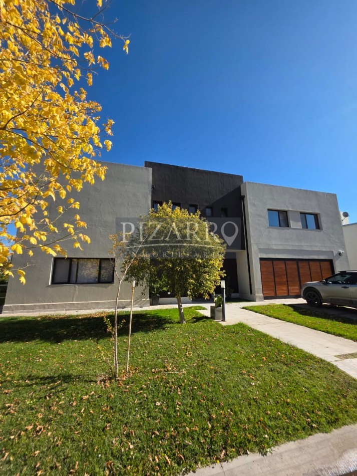 Venta Casa 4 dorm. Comahue Golf Club Neuquen - APTA CREDITO