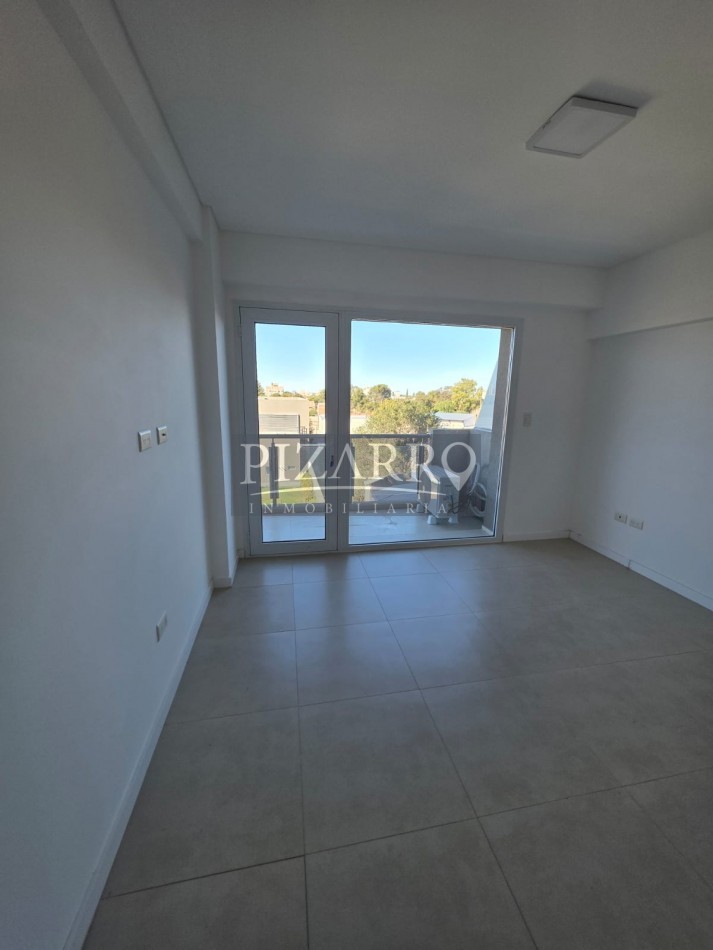 Venta Departamento 2 Dorm. con Cochera - Edificio Gatica 498 