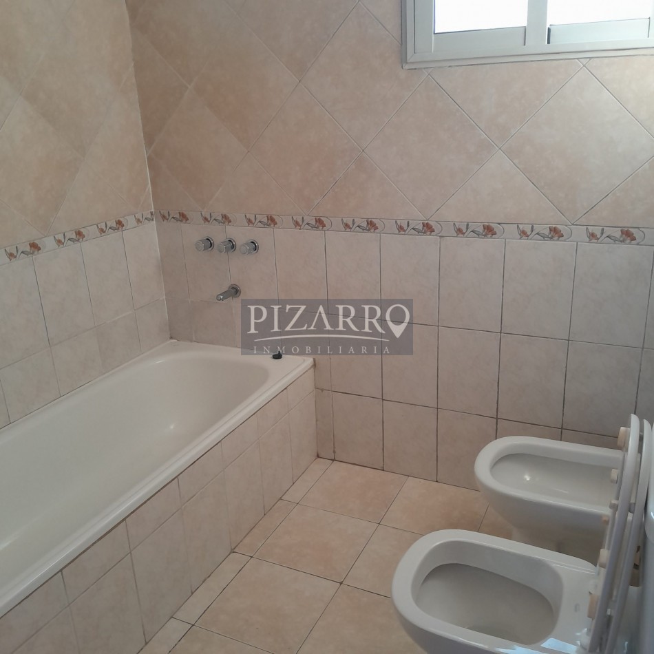 Alquiler Duplex 3 Dorm. - Patio y Cochera | Catriel Al 200