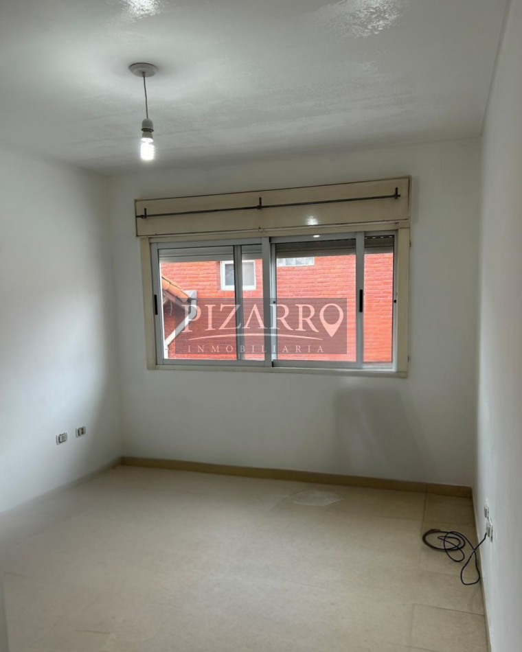 Duplex 2 Dorm. - Patio y Cochera | Catriel Al 200