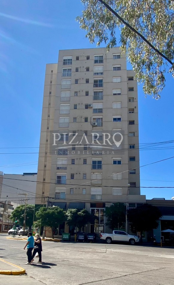 Venta Dpto. dos dormitorios pleno centro Neuquen Capital