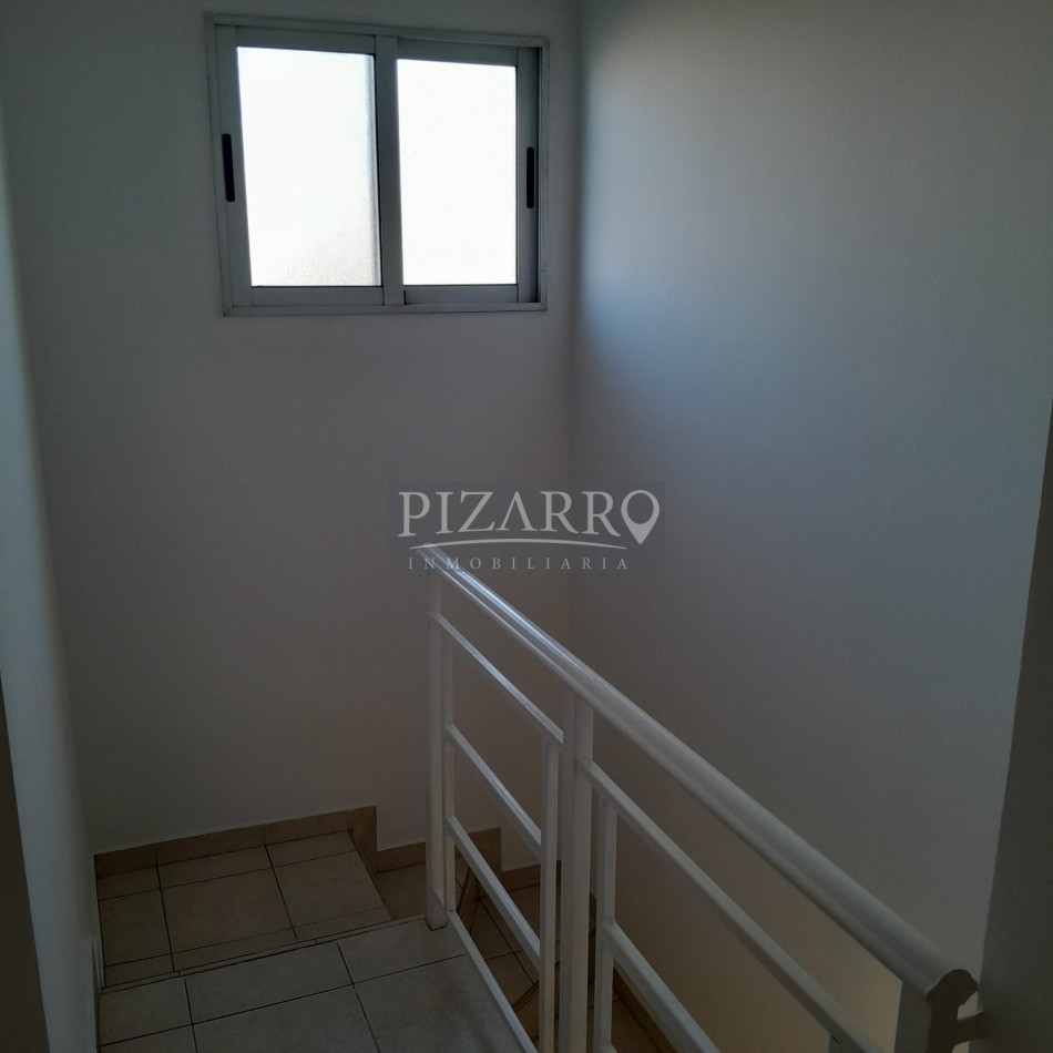 Alquiler Duplex 3 Dorm. - Patio y Cochera | Catriel Al 200
