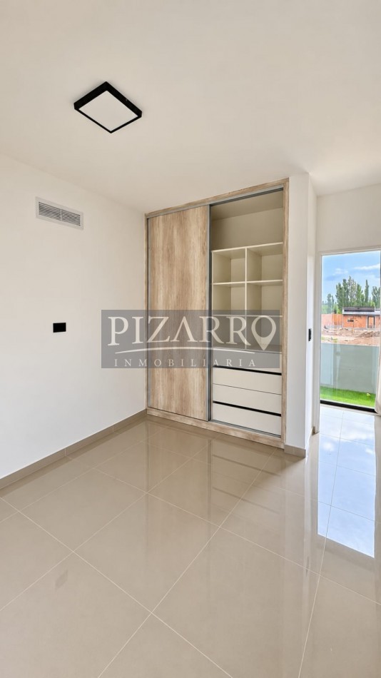 Alquiler Casa 3 Dorm. - Parques de Talero