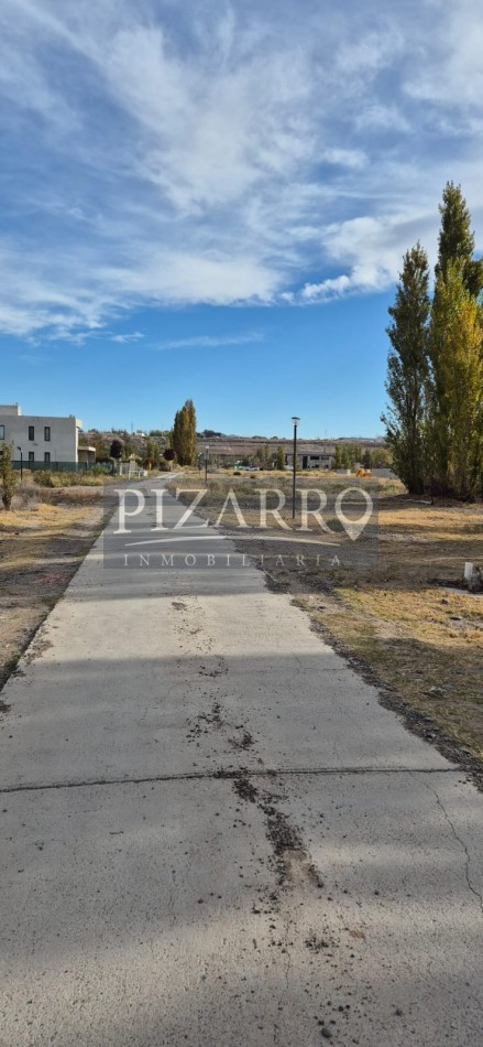 Venta Lotes en Barrio El Vergel (entre Neuquen y Centenario)