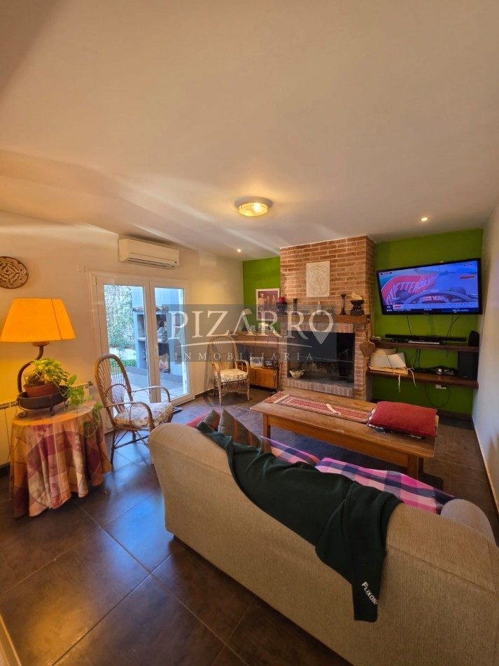 Duplex 3 dorm - Garage - Patio con parrilla - Excelente ubicacion.