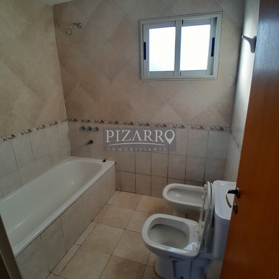 Alquiler Duplex 3 Dorm. - Patio y Cochera | Catriel Al 200