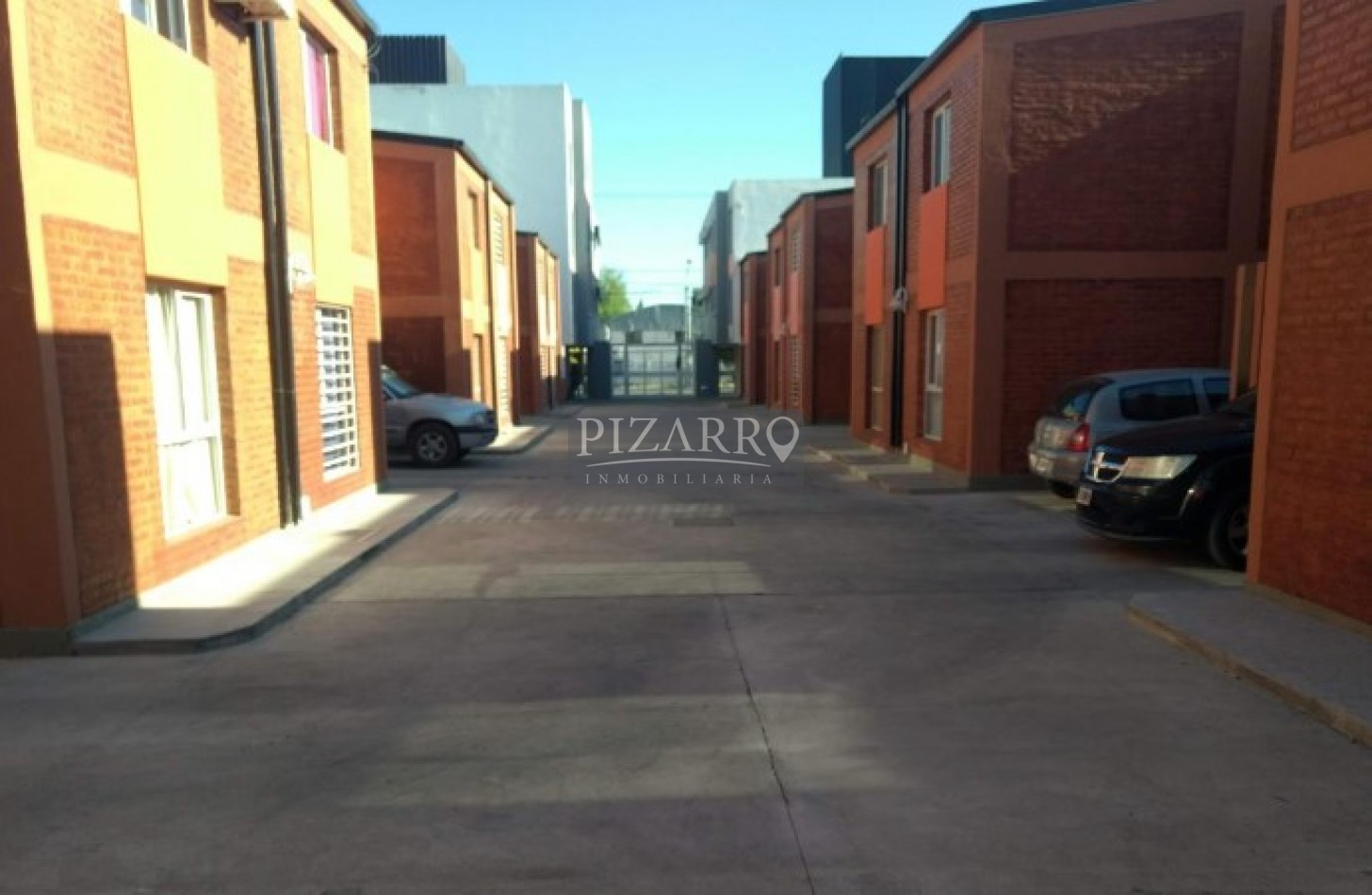 Alquiler Duplex Dos Dorm. Barrio Canal V