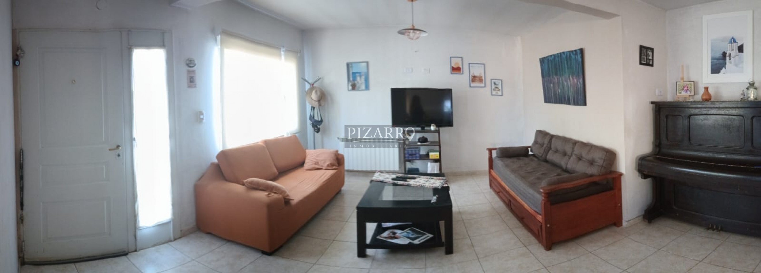 Hermosa Casa de 2 Dorm. en Barrio La Peregrina