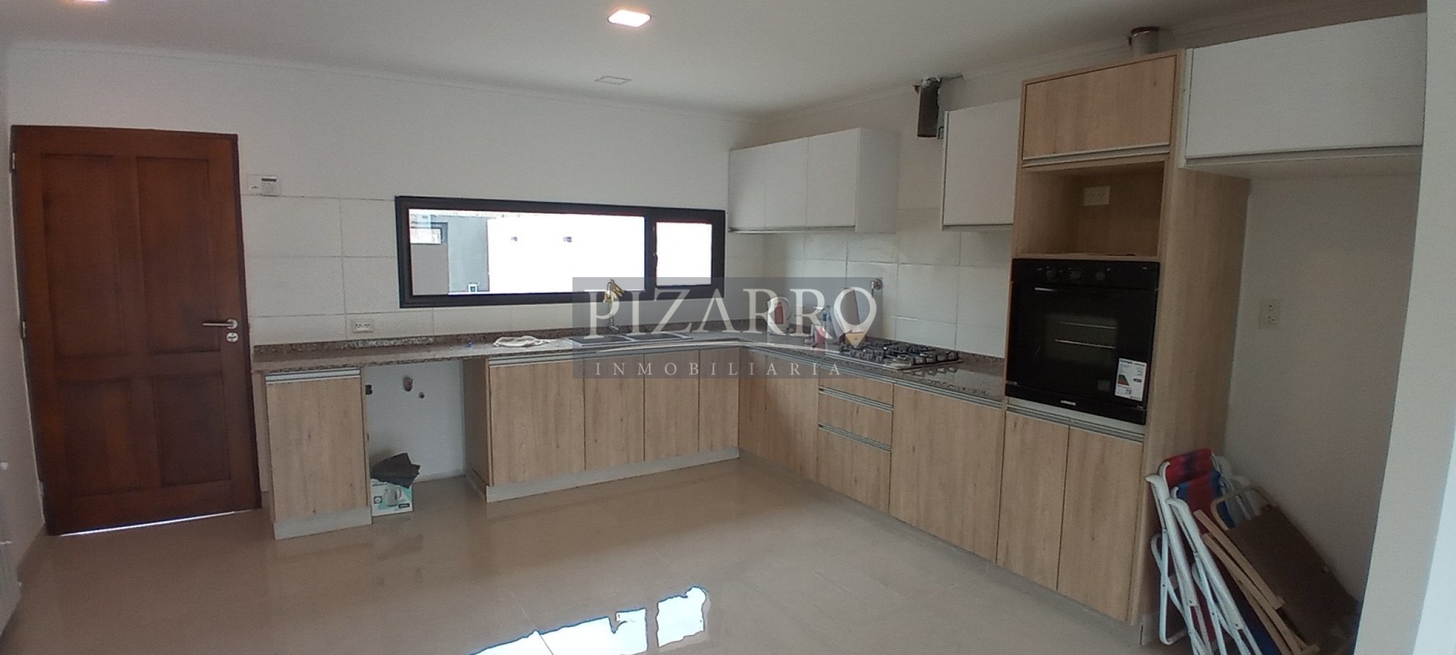 Duplex Tres Dormitorios, Barrio Tierra Mansa, Centenario.