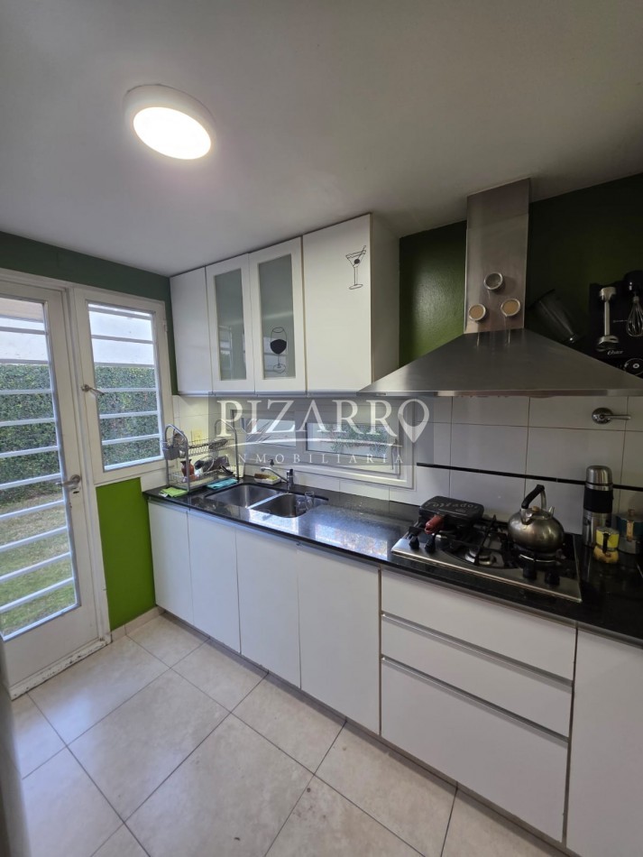 Duplex 3 dorm - Garage - Patio con parrilla - Excelente ubicacion.