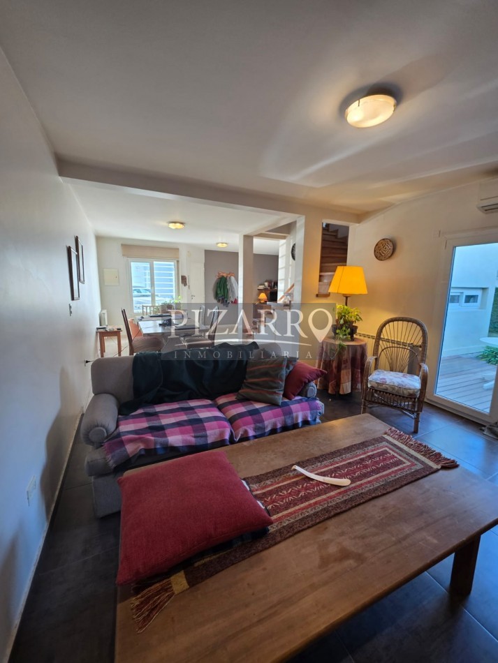 Duplex 3 dorm - Garage - Patio con parrilla - Excelente ubicacion.