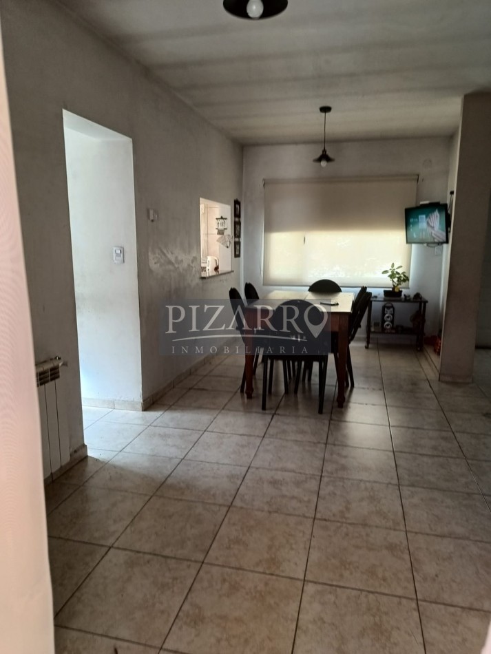 Hermosa Casa de 2 Dorm. en Barrio La Peregrina