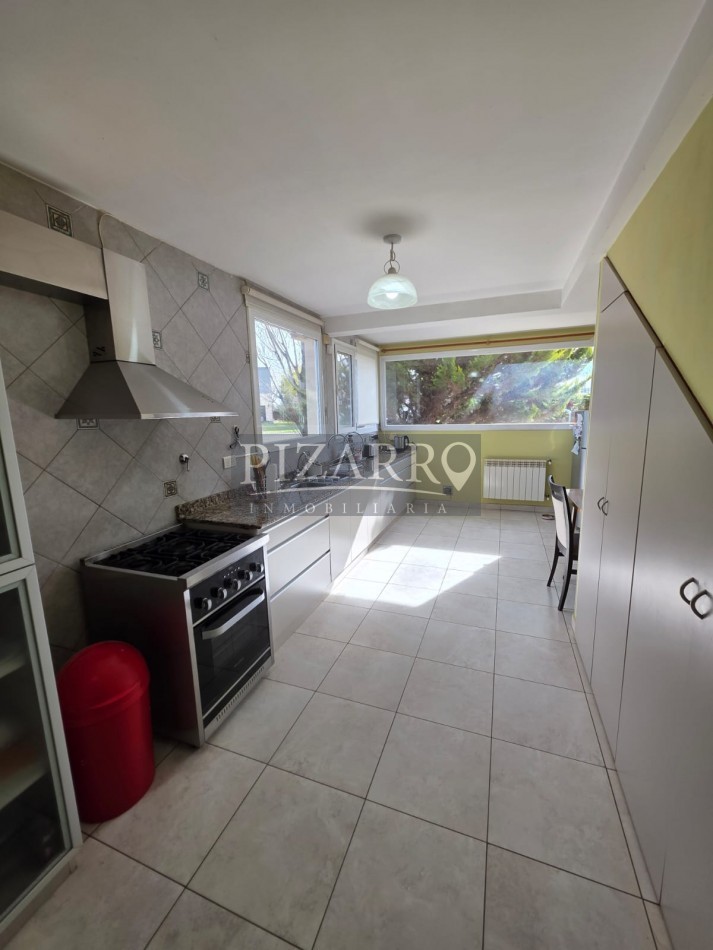 Casa en Barrio Privado La Zagala
